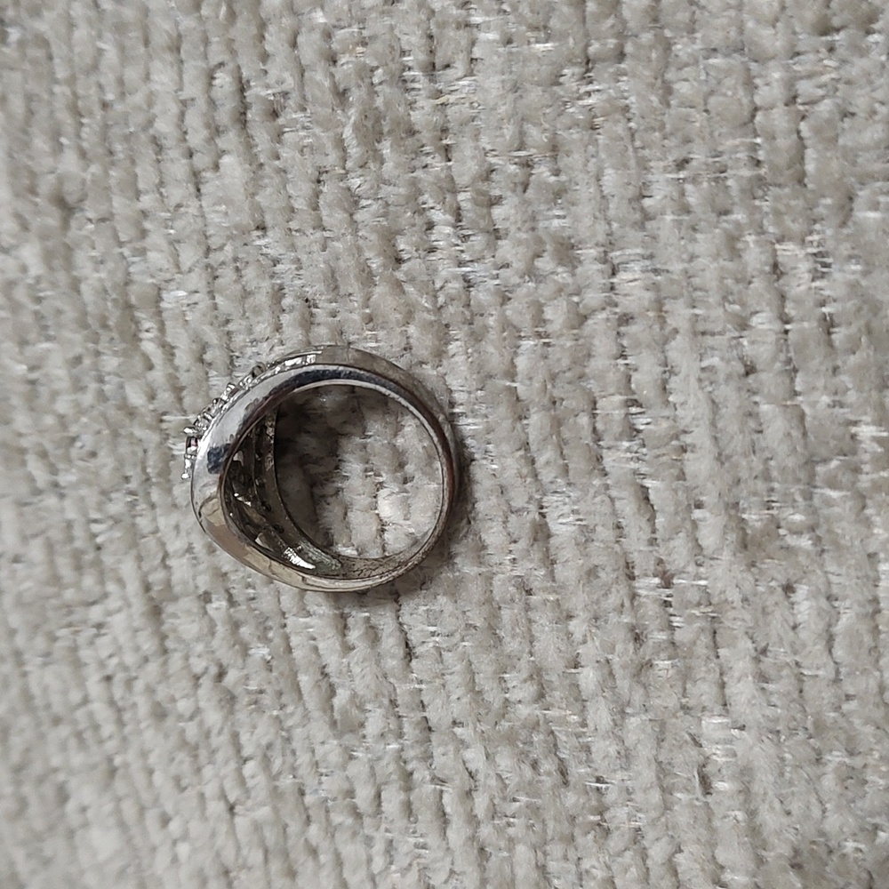 Cocktail Ring - Picture 6 of 6